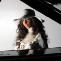 Alicia Keys Piano (2)