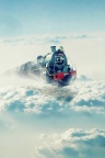 Train sur les nuages