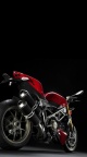 Ducati Streetfighter rouge - 750x1334