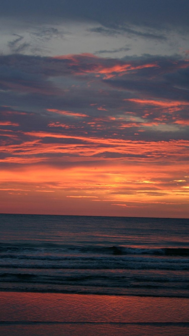 Ocean coucher de soleil 750x1334.jpg